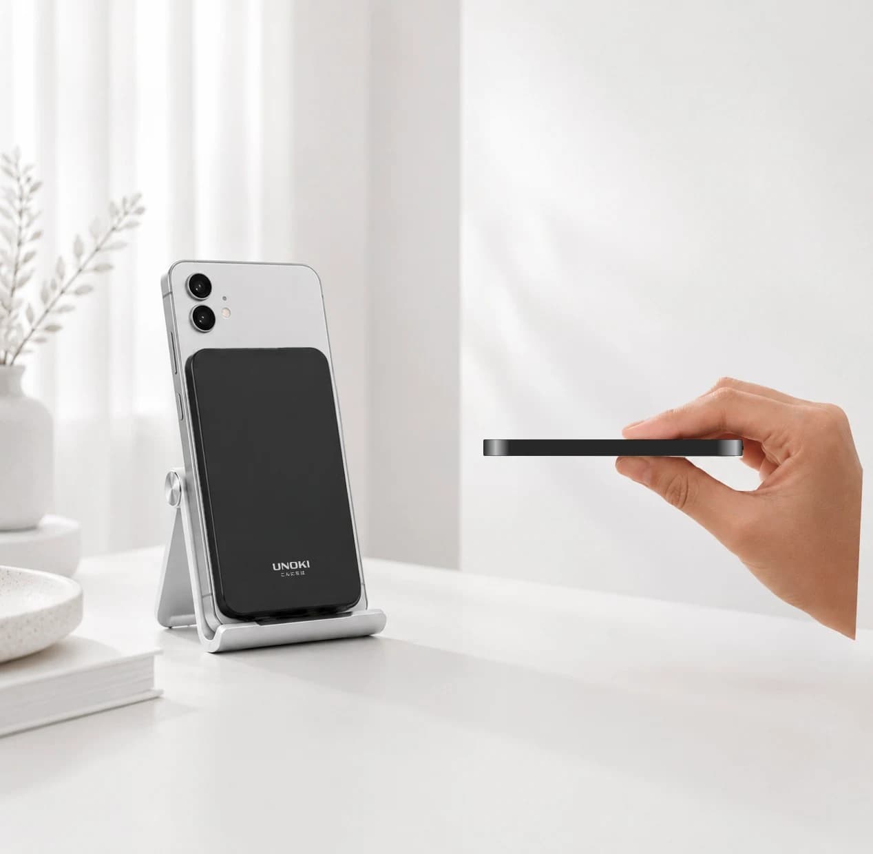 Ultra Slim MagSafe Power Bank - Black MP-07